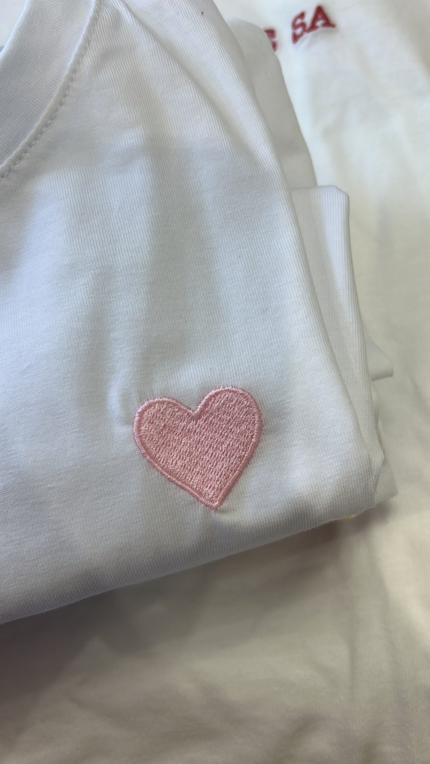 T-shirt ricamate