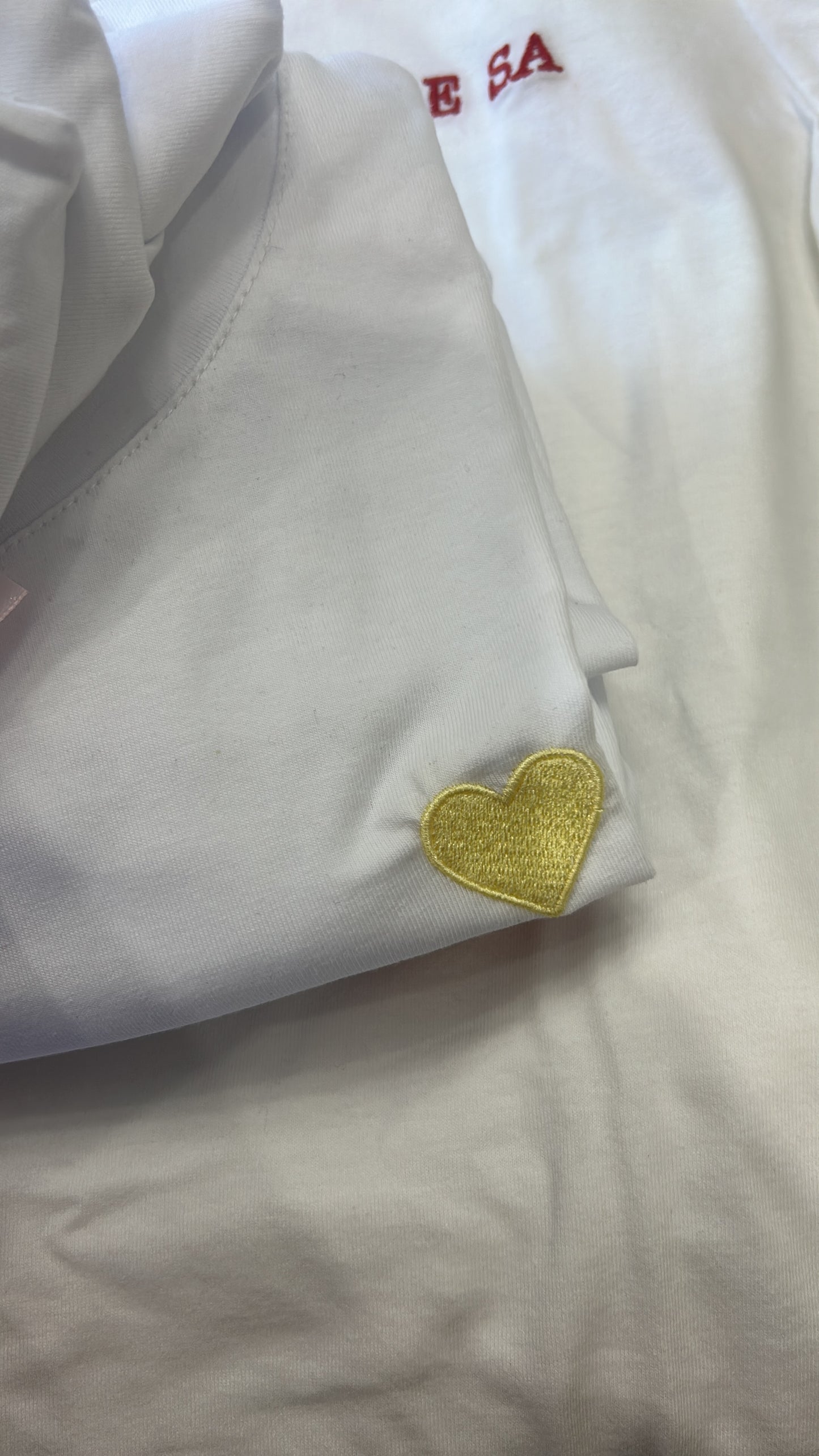 T-shirt ricamate