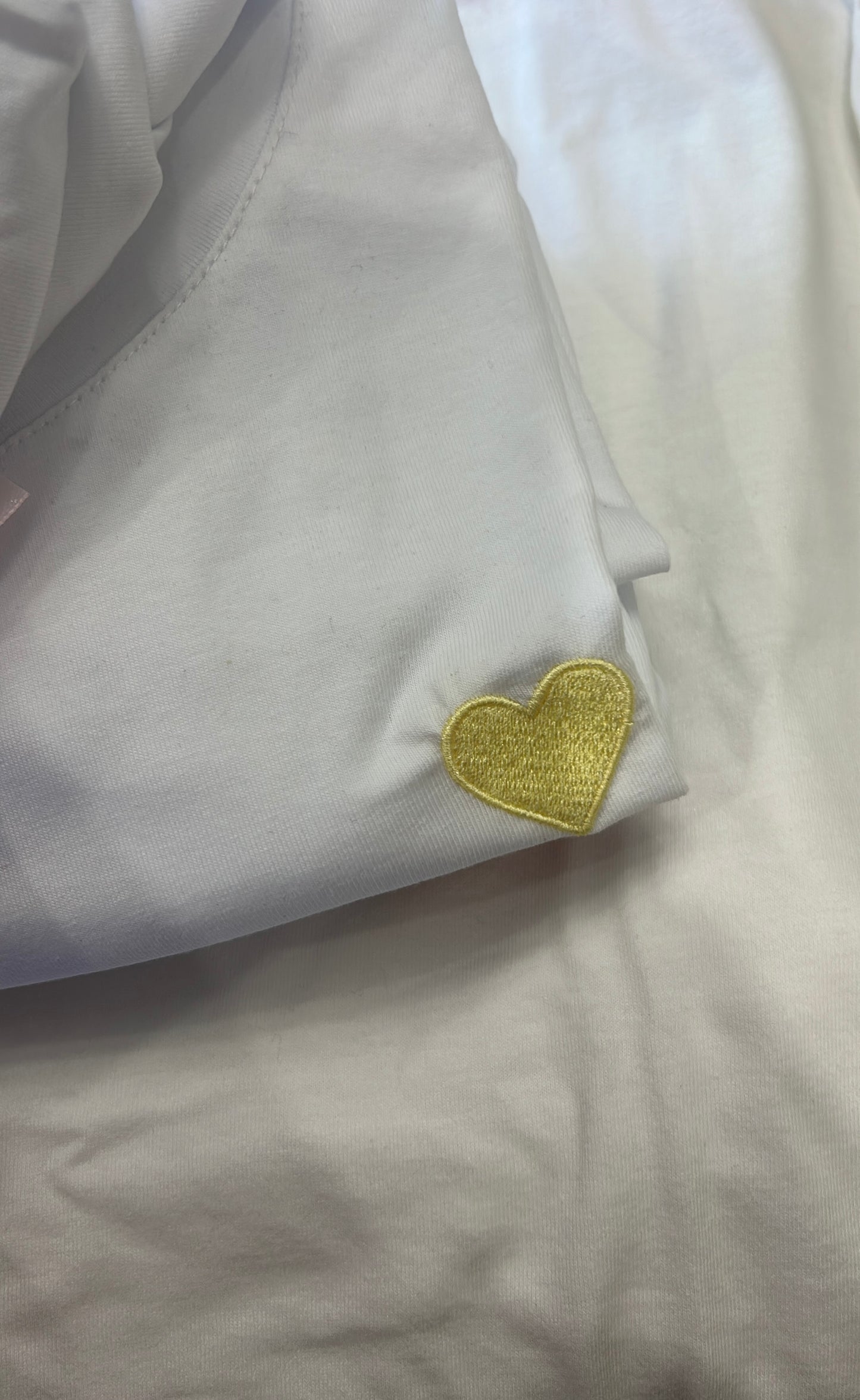 T-shirt ricamate